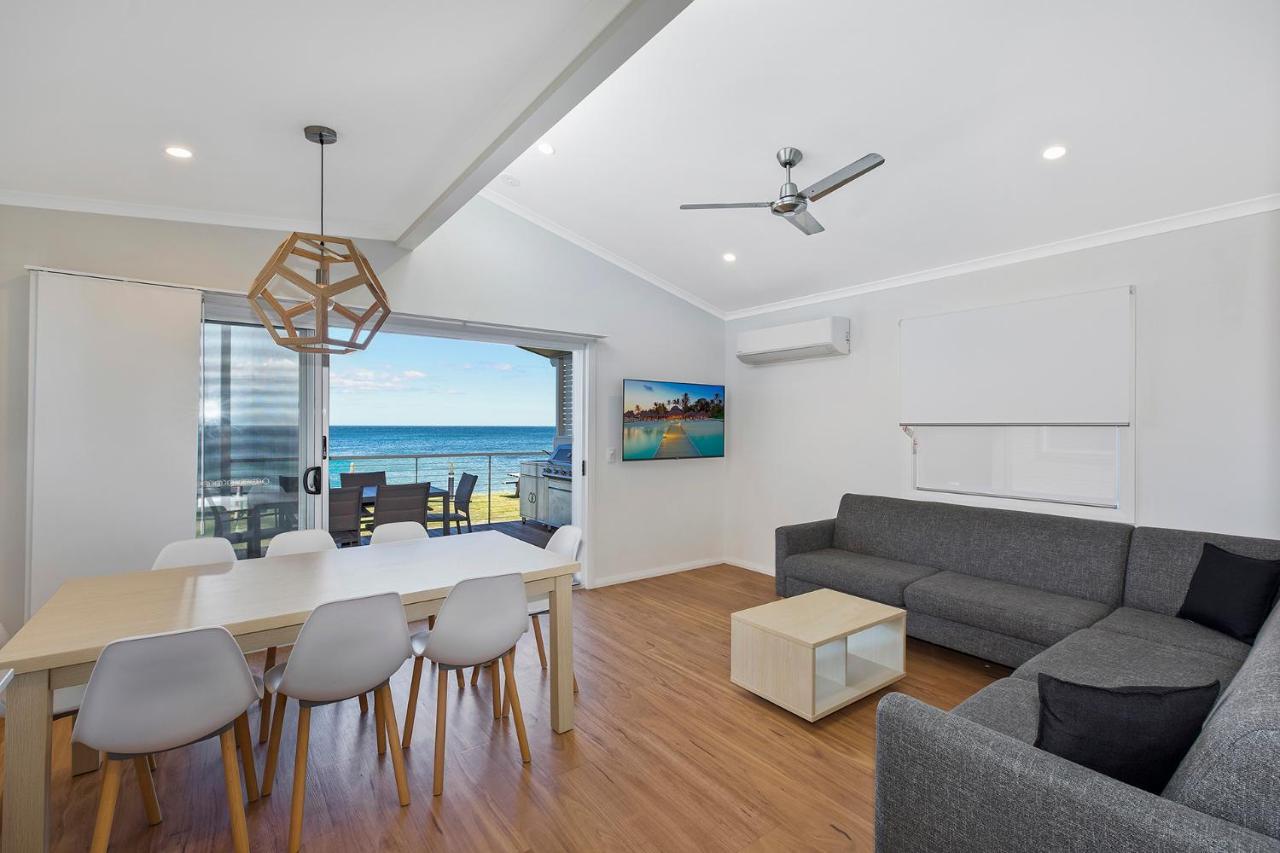 Blue Lagoon Beach Resort Bateau Bay Exterior foto