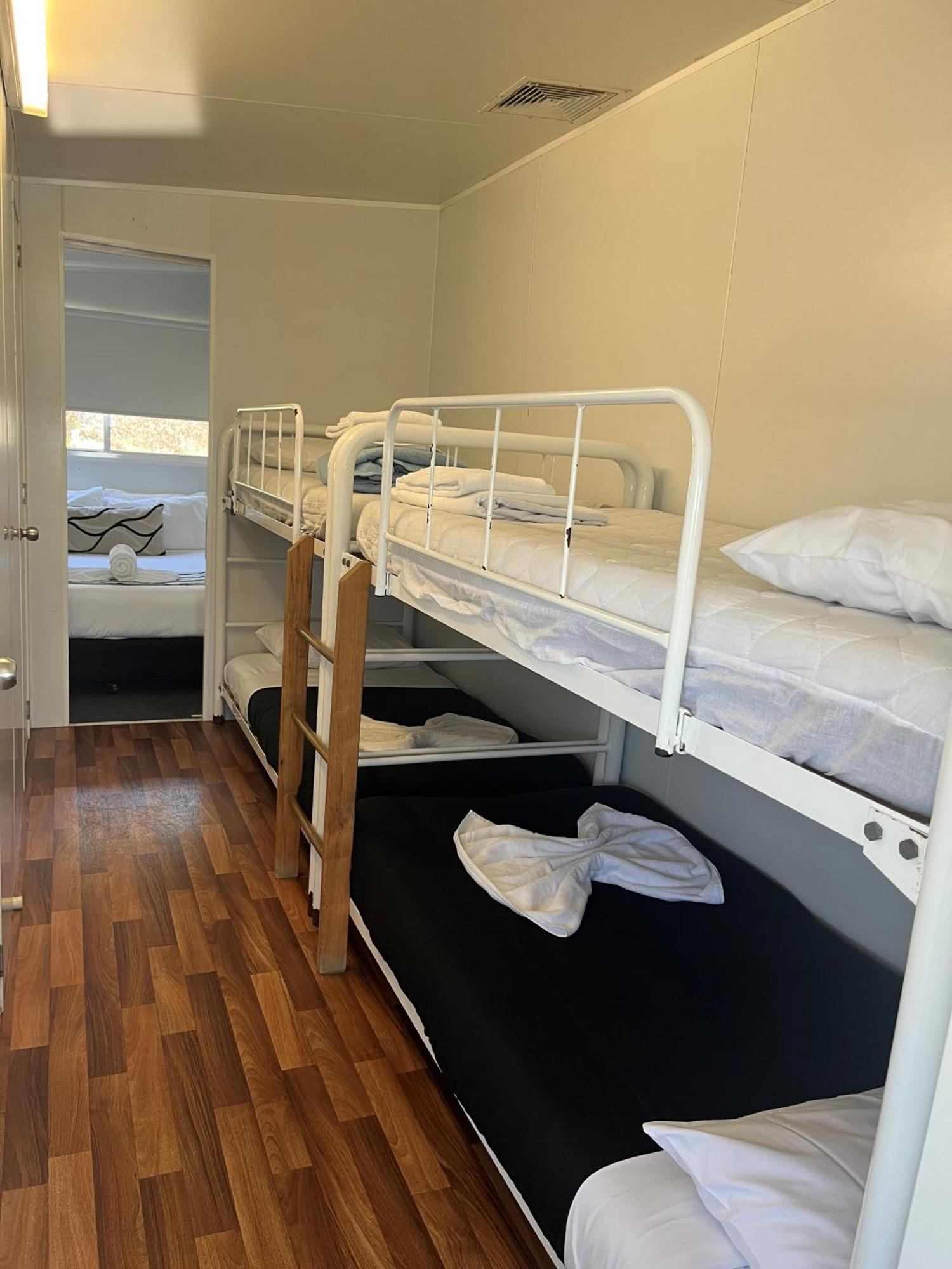 Blue Lagoon Beach Resort Bateau Bay Exterior foto