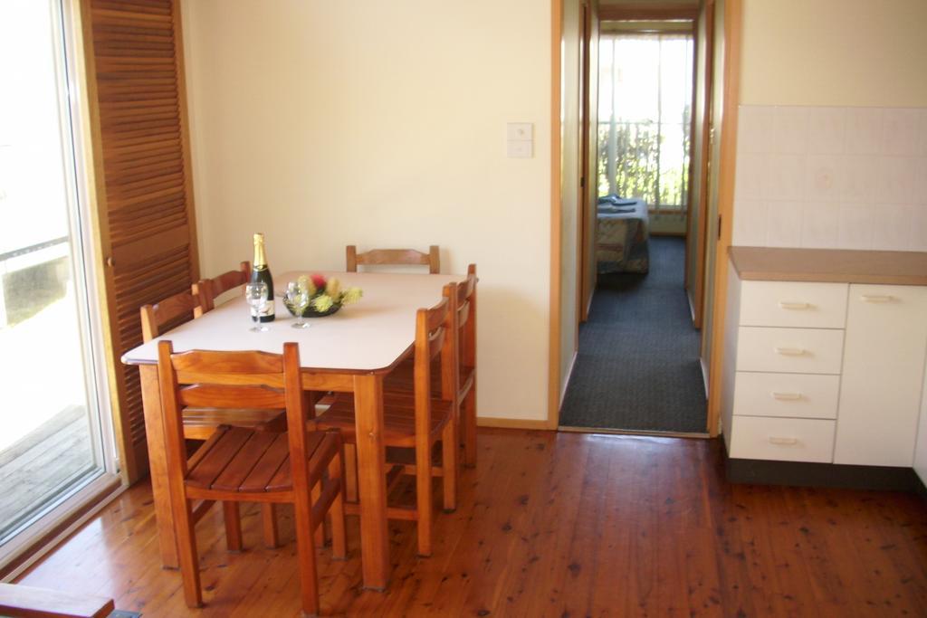 Blue Lagoon Beach Resort Bateau Bay Zimmer foto
